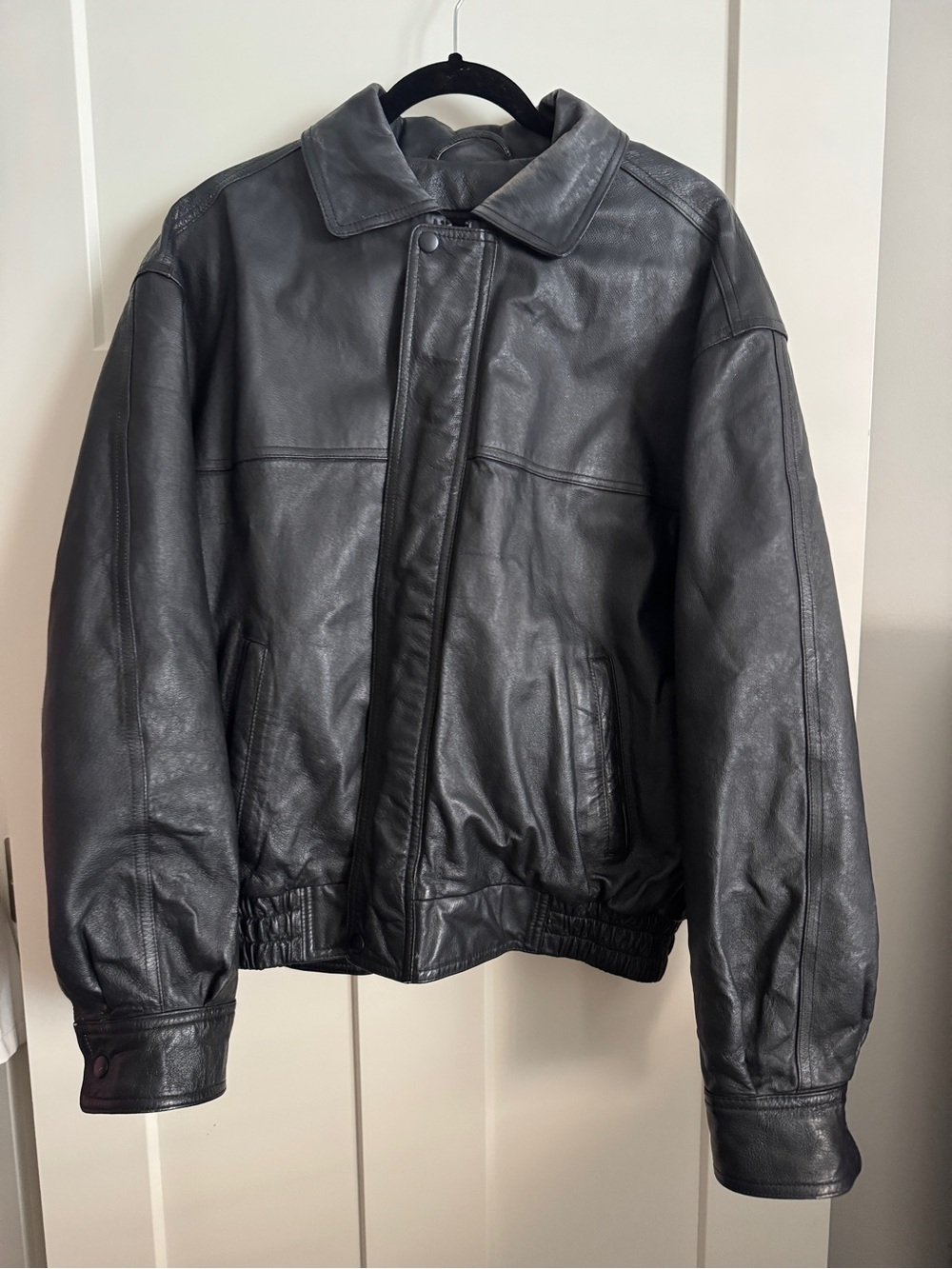 Men's Black Leather Bomber Jacket